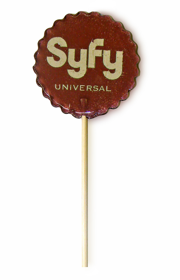 Леденец на палочке с логотипом Syfy
