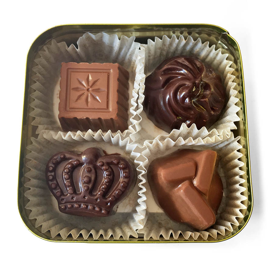 Шоколадные конфеты ручной работы в металлической баночке
