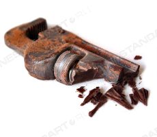 Разводной ключ из шоколада
